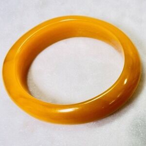 Vintage Kenneth Lane Bracelet Oval  KJL Butterscotch Bangle Size 7 X .75"